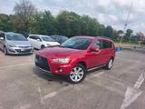 Mitsubishi Outlander 2.2 DI-D  4WD/1Hand/Automat - Mitsubishi aus 2012