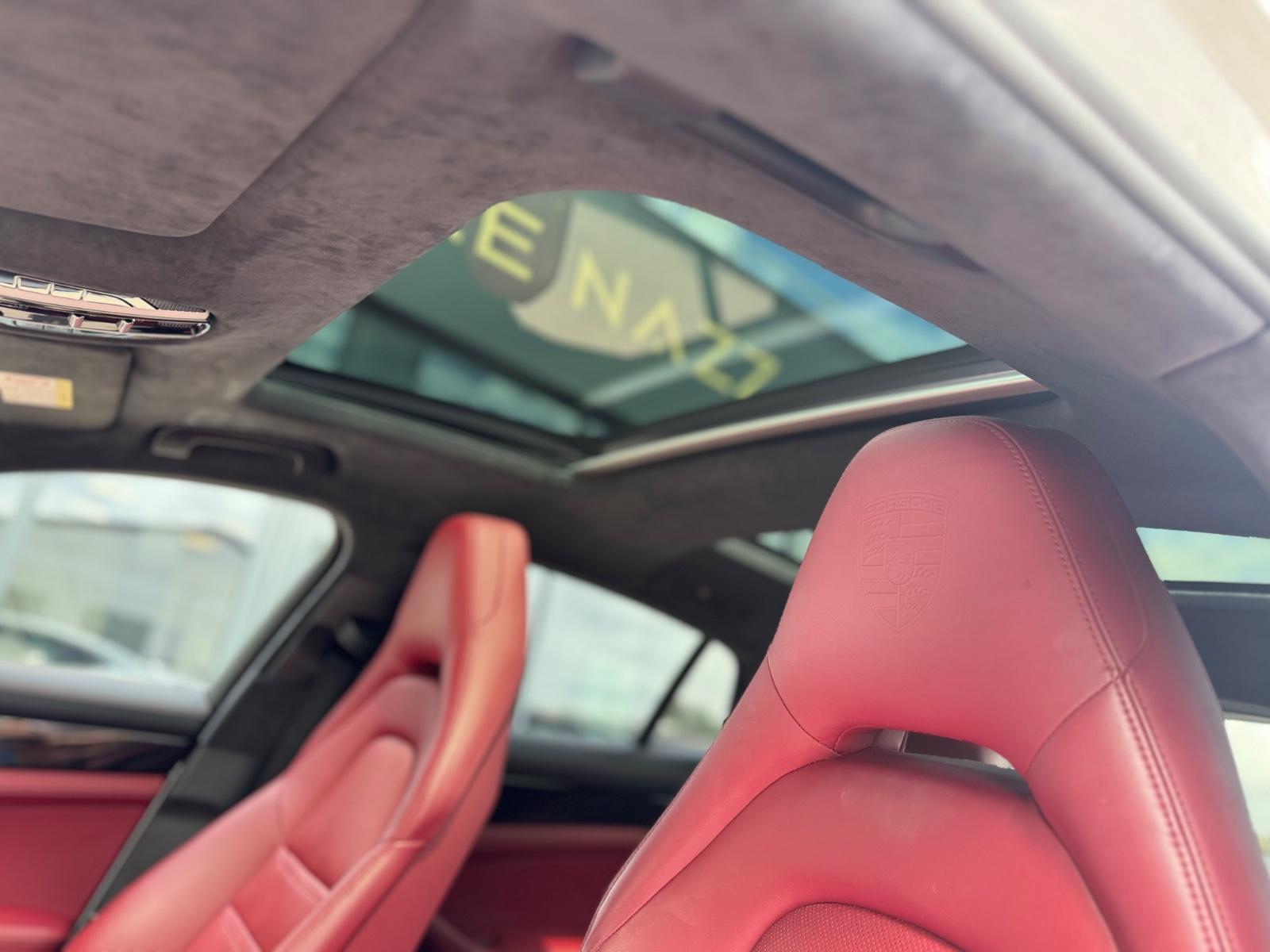 Porsche PANAMERA GTS*SPORT-DESIGN*SOFTCLOSE*SPORT-ABGAS*