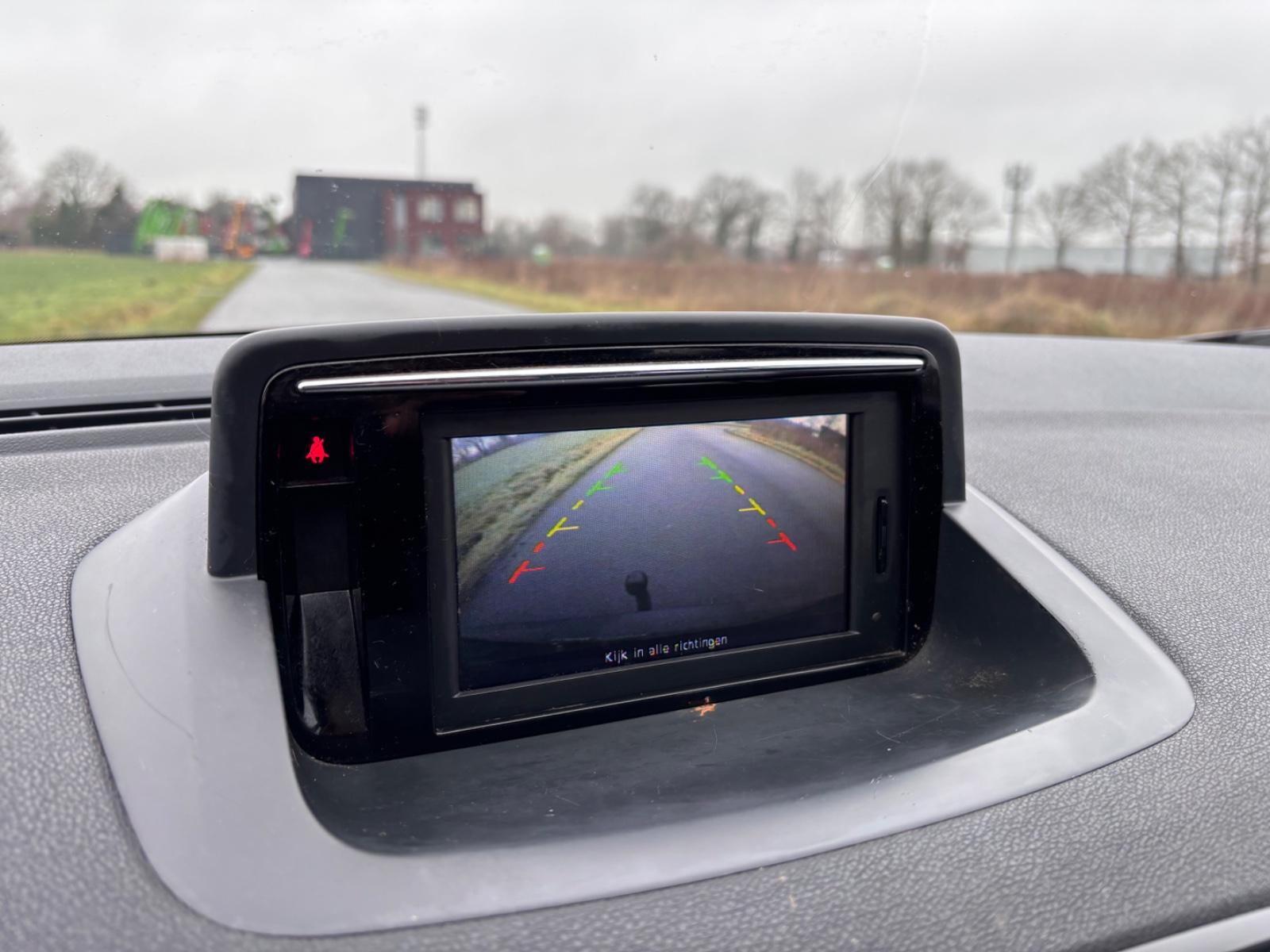 Renault Megane 2012 — photo 18
