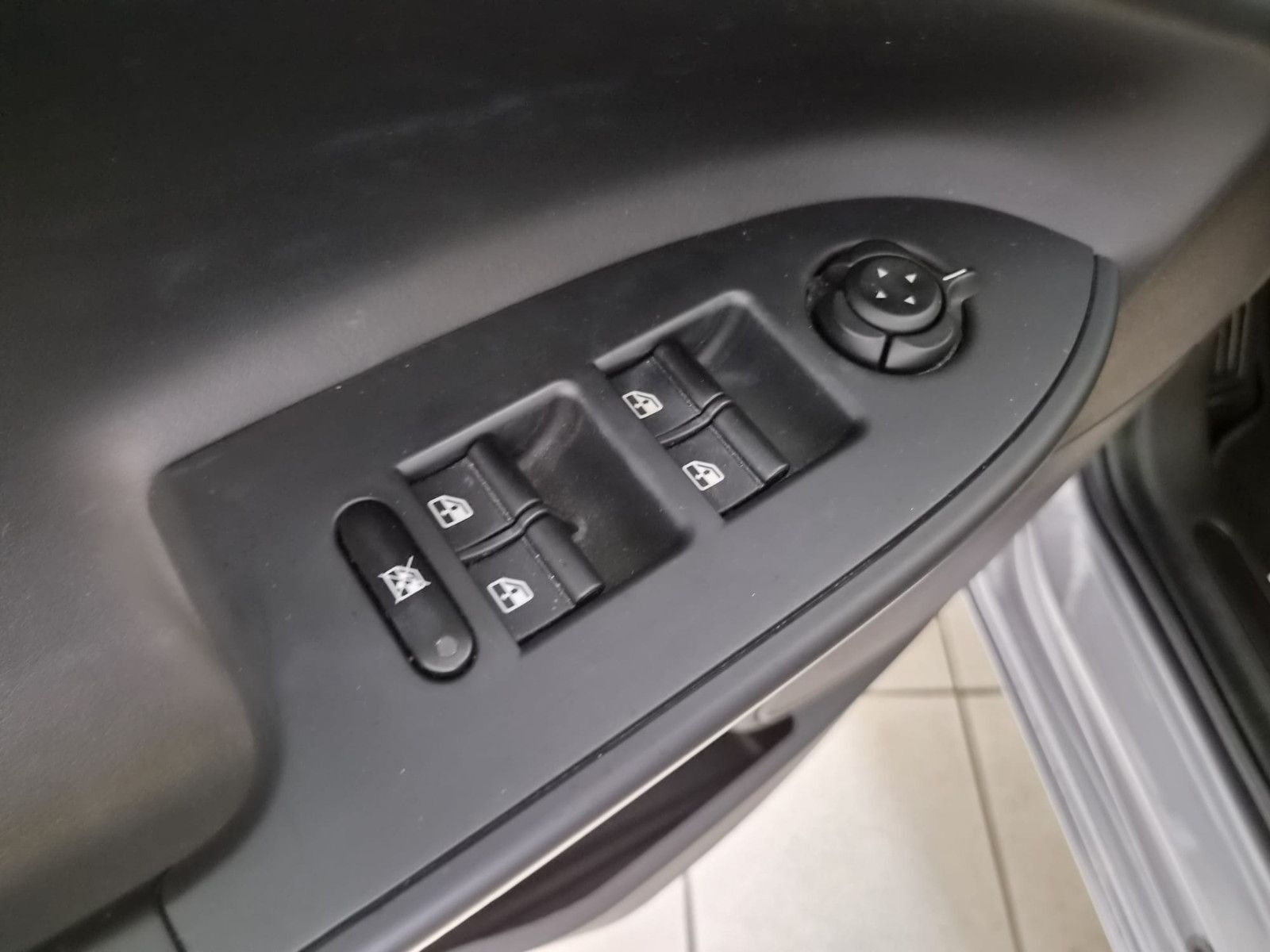 Fahrzeugabbildung Alfa Romeo Giulietta / NAVI / GEPFLEGT / GARANTIE