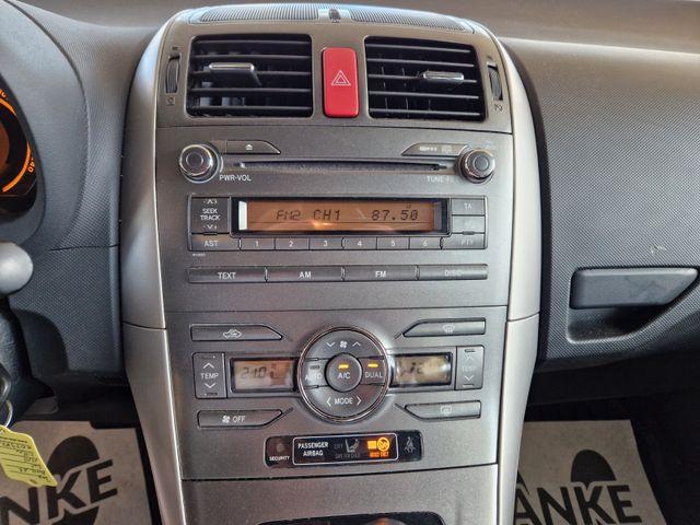 Toyota Auris Sol Silber Auto
