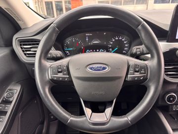 Ford Kuga - 11