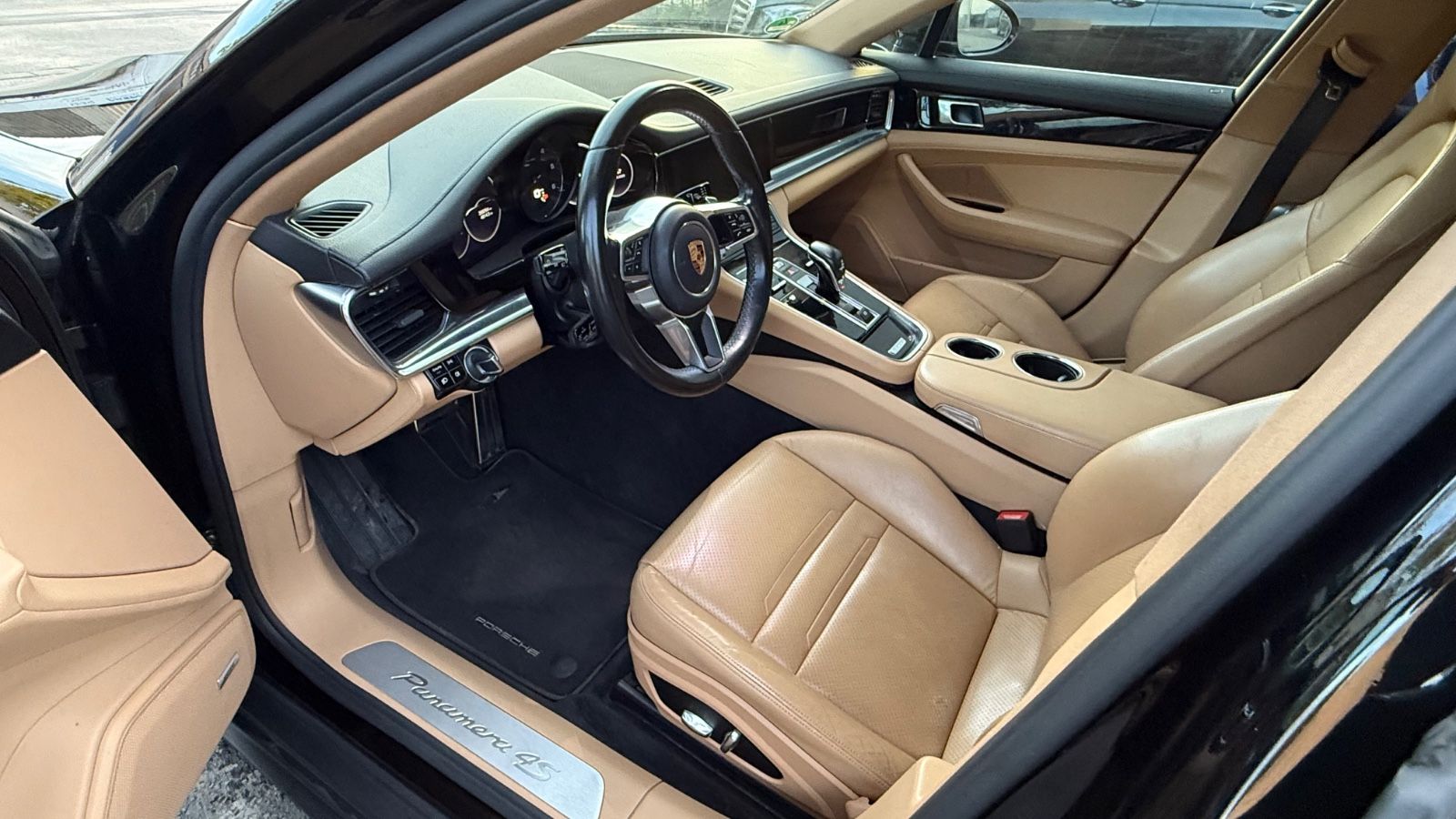 Fahrzeugabbildung Porsche Panamera 4 S Diesel