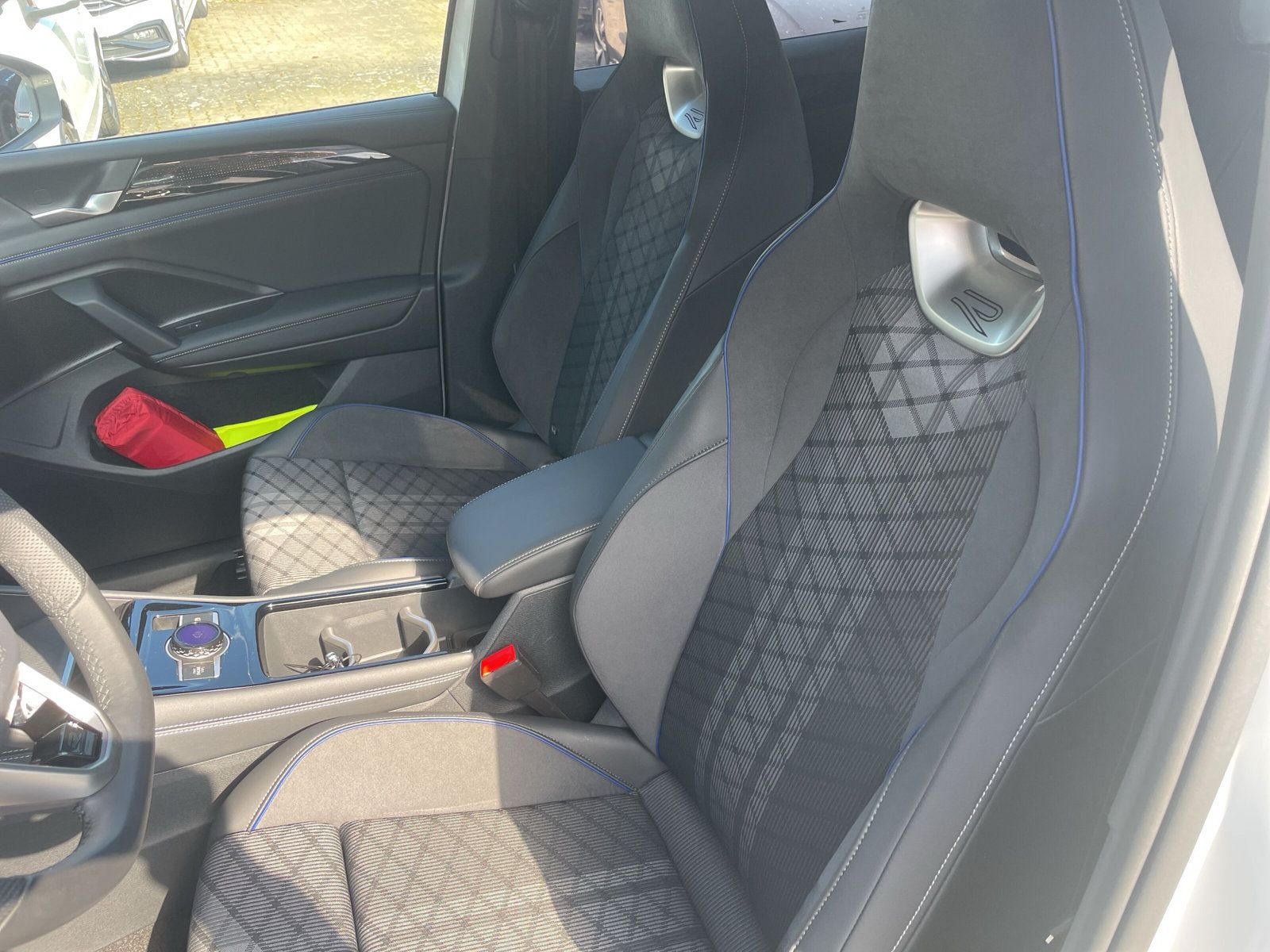 Tiguan R-line TDI DSG Matrix AZV Kamera