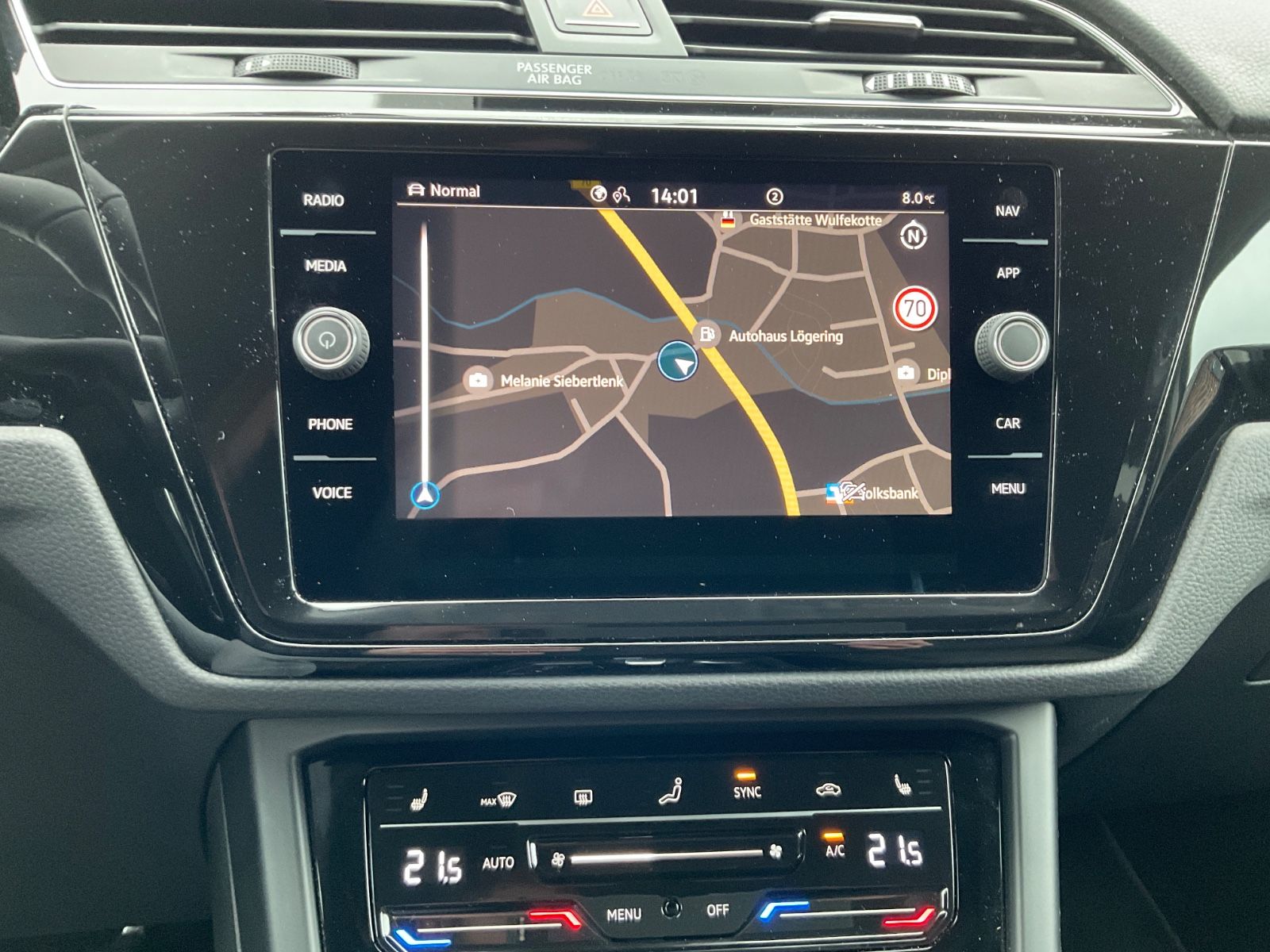 Fahrzeugabbildung Volkswagen Touran 1.5 TSI DSG,R Line,Navi,Kamera,LED,ACC