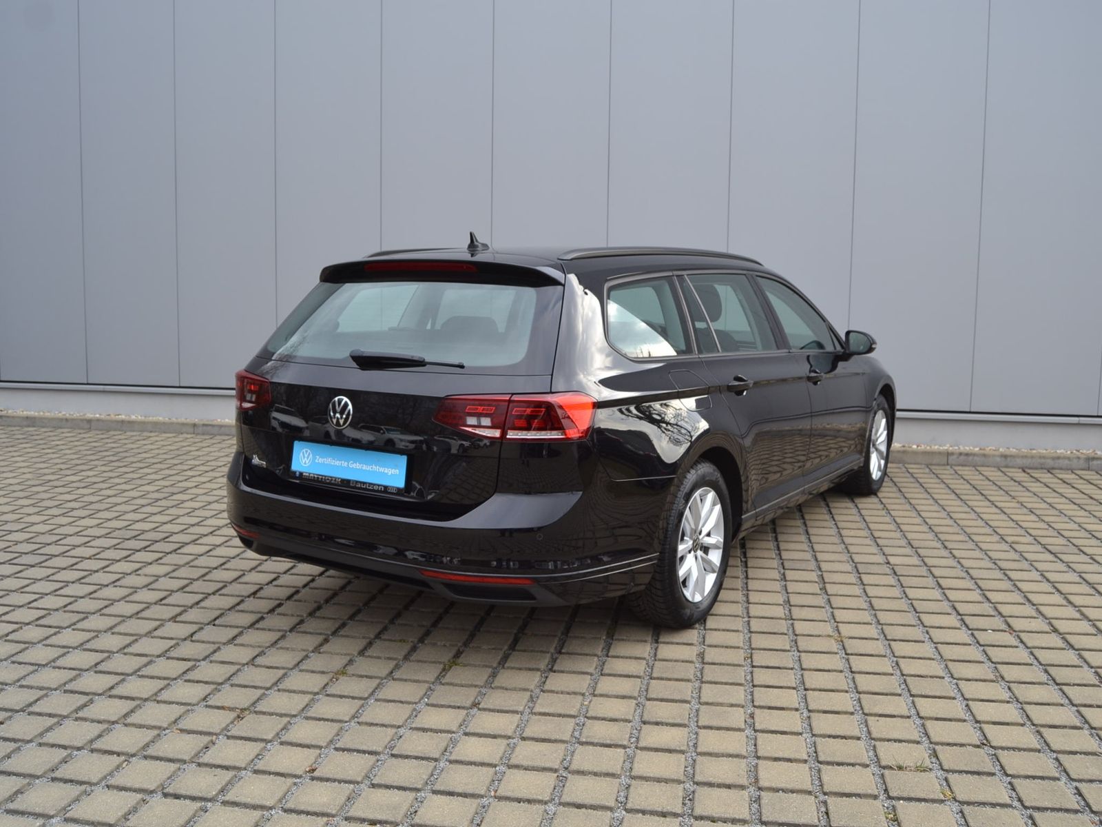 Passat Variant 1.5 TSI LED/NAVI+VZE+RFK/BUSINESS