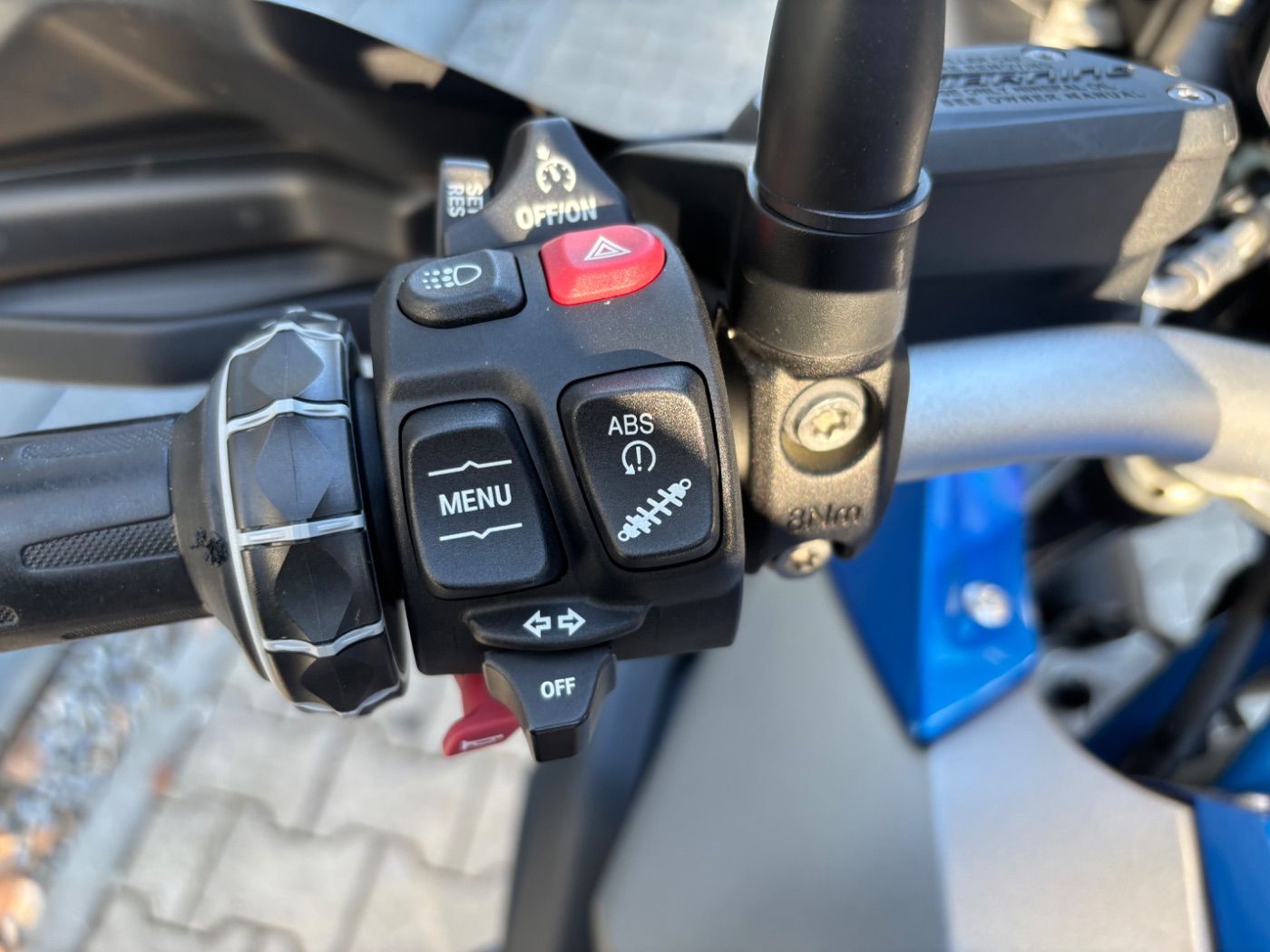 Fahrzeugabbildung BMW R 1200 GS Rallye 3 Pakete Connectivity Kofferset