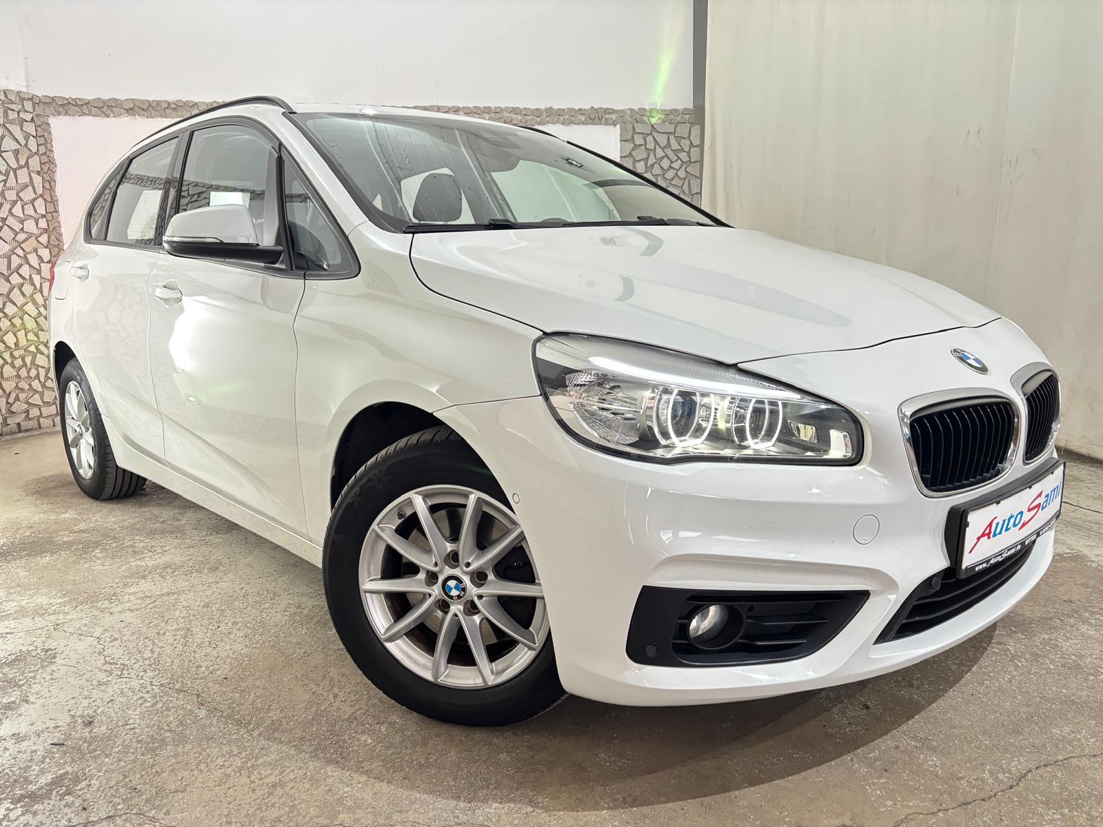 BMW 218i ActiveTou AUTO. NAVI TEMPO EINPARKHILFE TOP