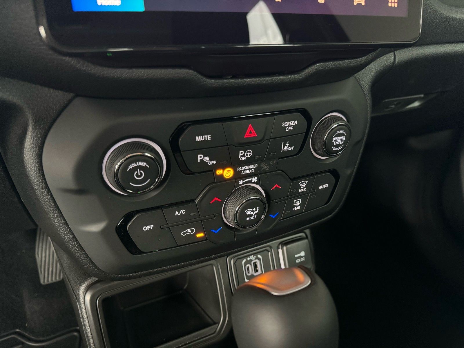 Fahrzeugabbildung Jeep Renegade Altitude Facelift, LED, NAVI, KAMERA