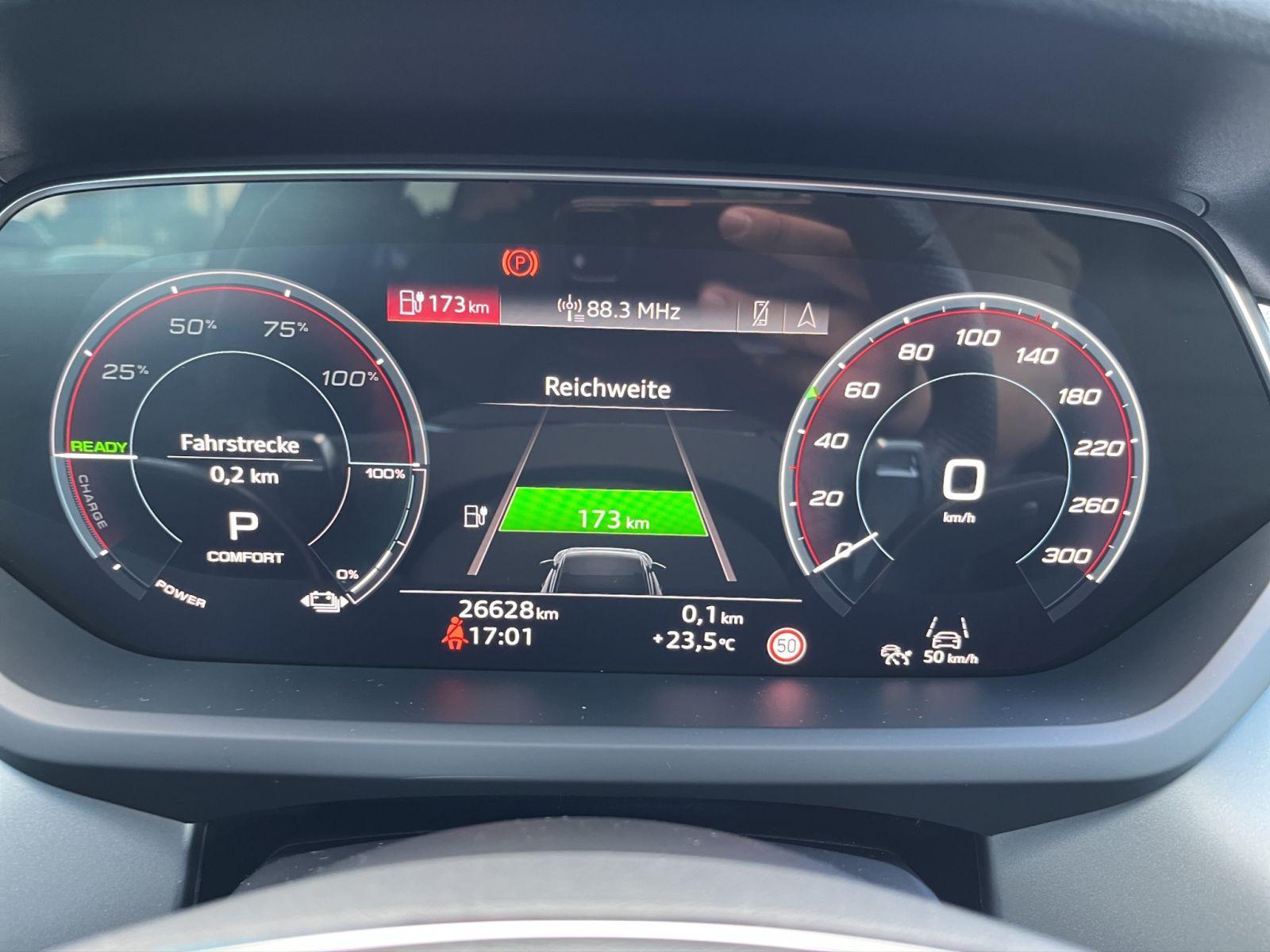 Audi e-tron GT 350 Pano+Sthz+Matrix+B&O+ACC+Leder+Nav