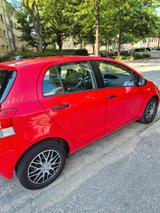 Toyota Yaris 1,0-l-VVT-i Life Life - Toyota Yaris Gebrauchtwagen in Hamburg