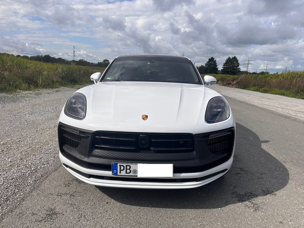 Image of Porsche Macan