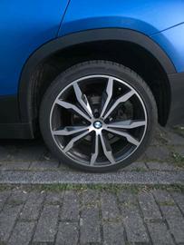 2020 BMW IX2 — миниатюра 12