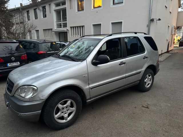 Mercedes-Benz ML 320*Automatik*Schiebedach*Leder*TÜV09/25*