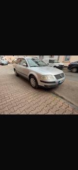 Volkswagen Auto vw passat - gebrauchte VW Passat aus dem Jahr 2004