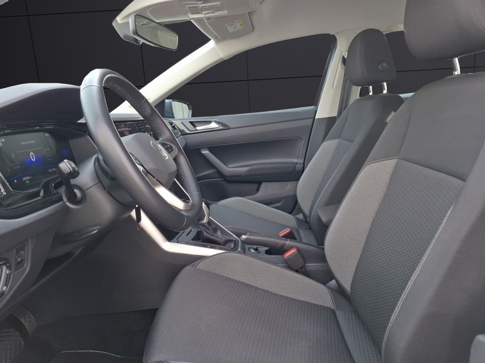 Fahrzeugabbildung Volkswagen Polo TSI Life DSG LED Klima AID ACC PDC SH
