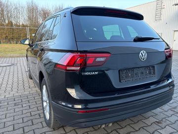 Volkswagen Tiguan - 11