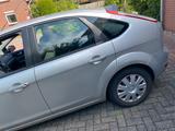 Ford Focus 1.6 Benziner | 135.000 km | TÜV 12/2027 - Ford Focus aus 2010: 1.6