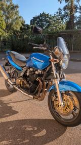 Kawasaki ZR-7