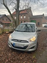 Hyundai i10 - Hyundai Accent in Düsseldorf