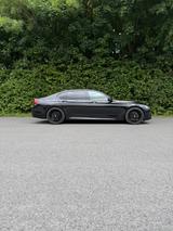 BMW 740LdxDrive/M Paket/SKY-Lounge/3TV/4 sitzer/Voll - gebrauchte BMW 740 aus dem Jahr 2016