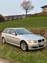 BMW 320d E91 - BMW 320 aus 2010: Kombi, 320d