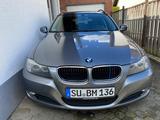 BMW 320i Touring - - BMW 320 aus 2009: Kombi, 320i