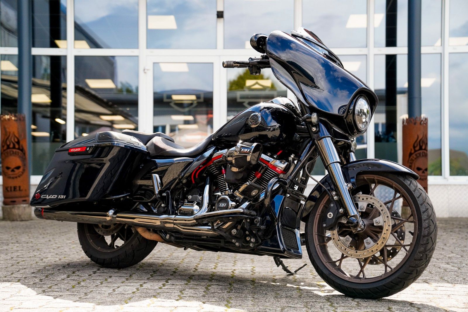Fahrzeugabbildung Harley-Davidson CVO Street Glide -Jekill&Hyde-Stage IV Kit 131ci