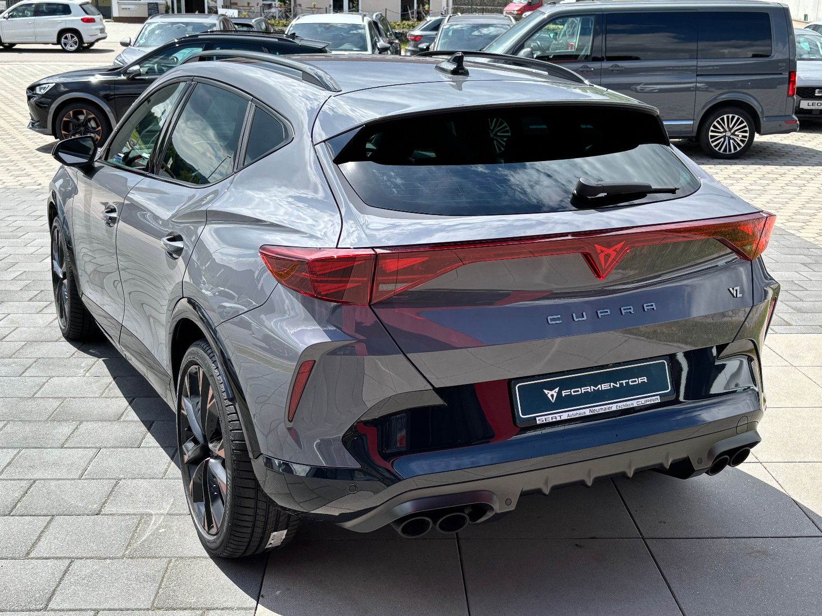 Cupra Formentor VZ 2.0TSI 333PS DSG 4x4 MATRIX NAV SHZ foto 4