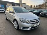 Mercedes-Benz B 220 4Matic Panorama-Dach Bi-Xenon Sport-Paket - gebrauchte Mercedes-Benz B 220 aus dem Jahr 2014