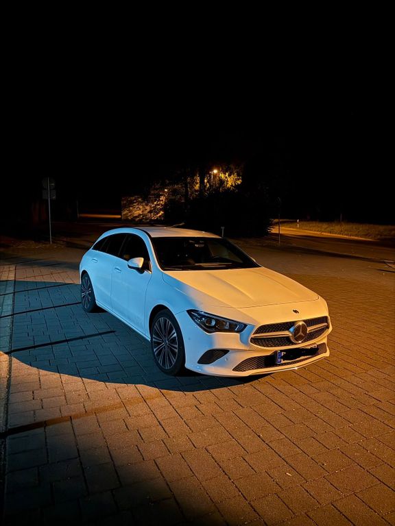 Image of Mercedes-Benz CLA 200 Shooting Brake