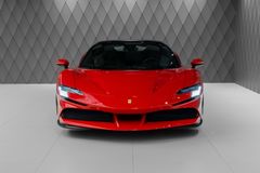 SF90 SPIDER RED / BLACK CARBON RACING SEATS LIFT