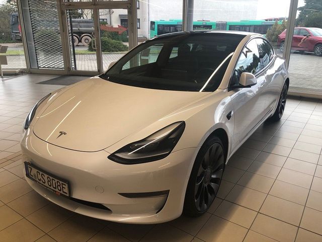 Tesla Model 3 Performance Allradantrieb