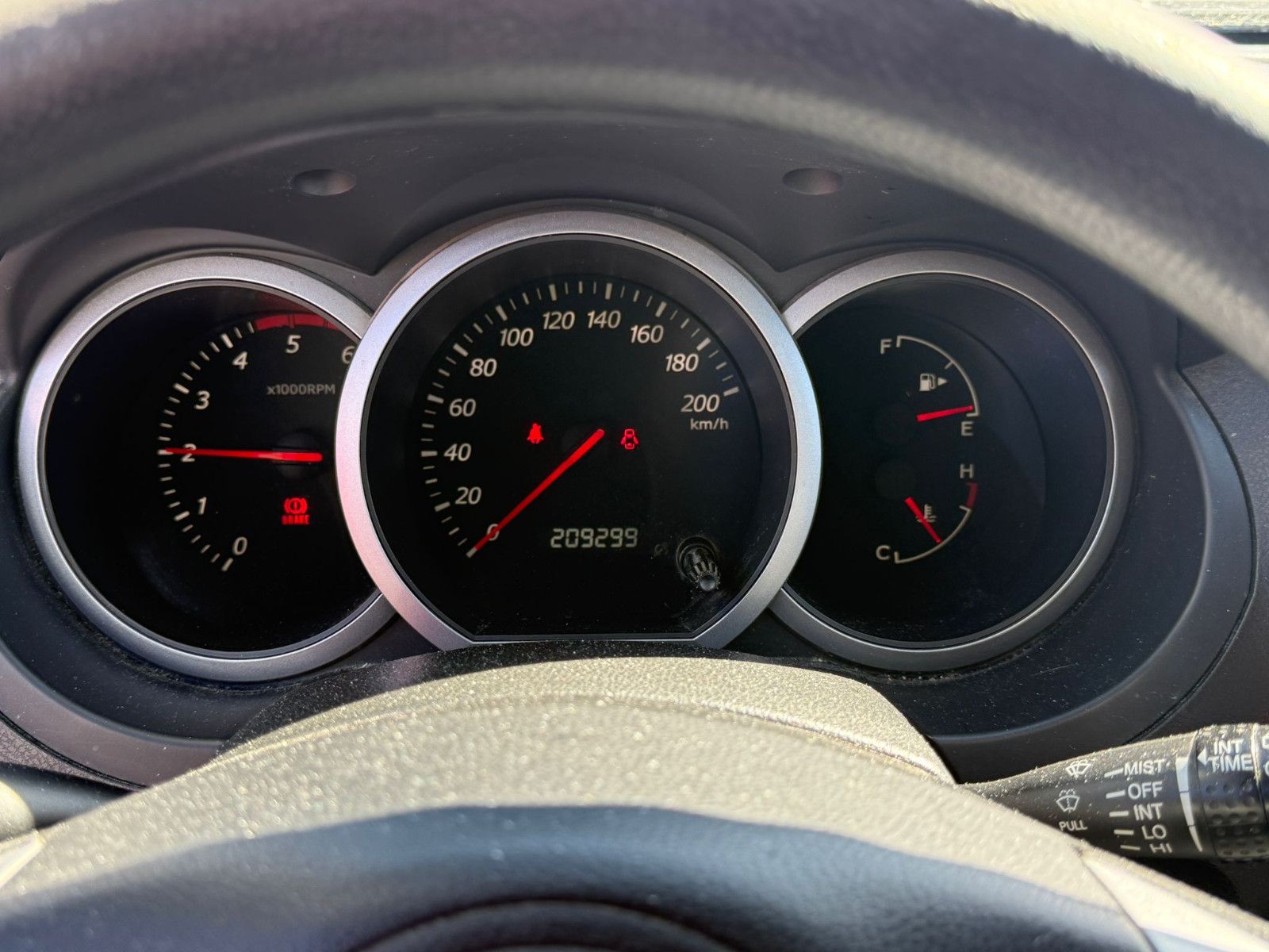 Fahrzeugabbildung Suzuki Grand Vitara 1.9 DDIS Comfort AHK Klimaaut PDC