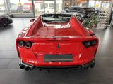 Ferrari 812 GTS Carbon Paket Lift - rote Ferrari 812