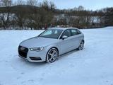 Audi A3; neu: Zahnriemen,Kurbelwellendichtung,Service - Audi A3: Zahnriemen