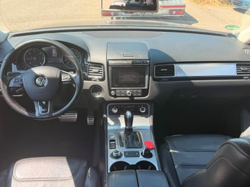 Volkswagen Touareg - 8