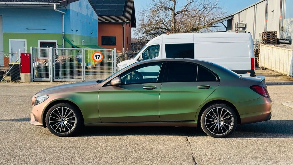 Image of Mercedes-Benz C 300