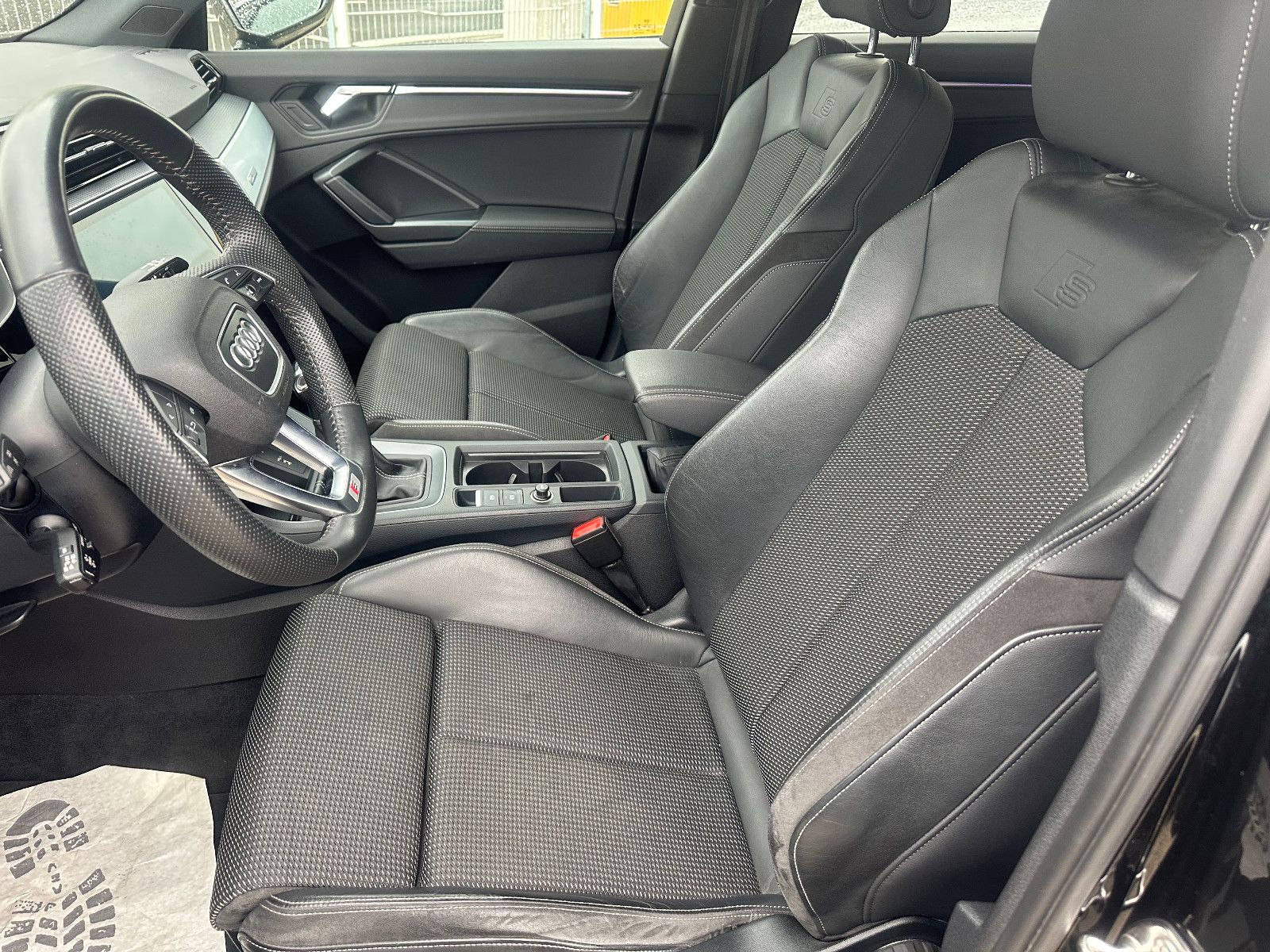 Fahrzeugabbildung Audi Q3 35 TFSI S LINE SPORTPAKET*MOD.2020+VIRTUAL*