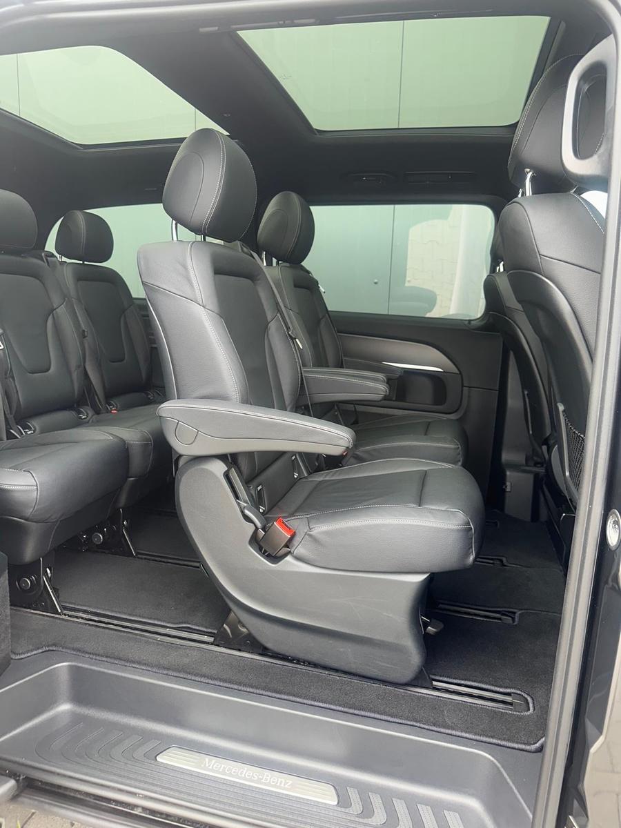 Mercedes-Benz V250 LANG AVANTG AMG-LINE PANO 7SITZ EL.TÜR 360°