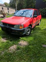 Toyota Starlet Sammlerstück - Toyota Starlet mit Benzin-Antrieb