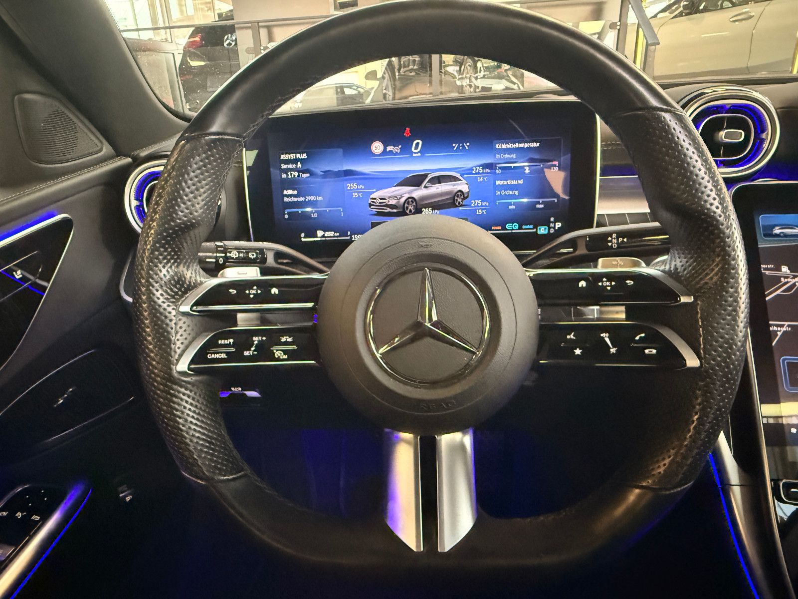 Fahrzeugabbildung Mercedes-Benz C 300TD/AMG/PANO/AMBIENTE/KAMERA/LED/MASSAGE