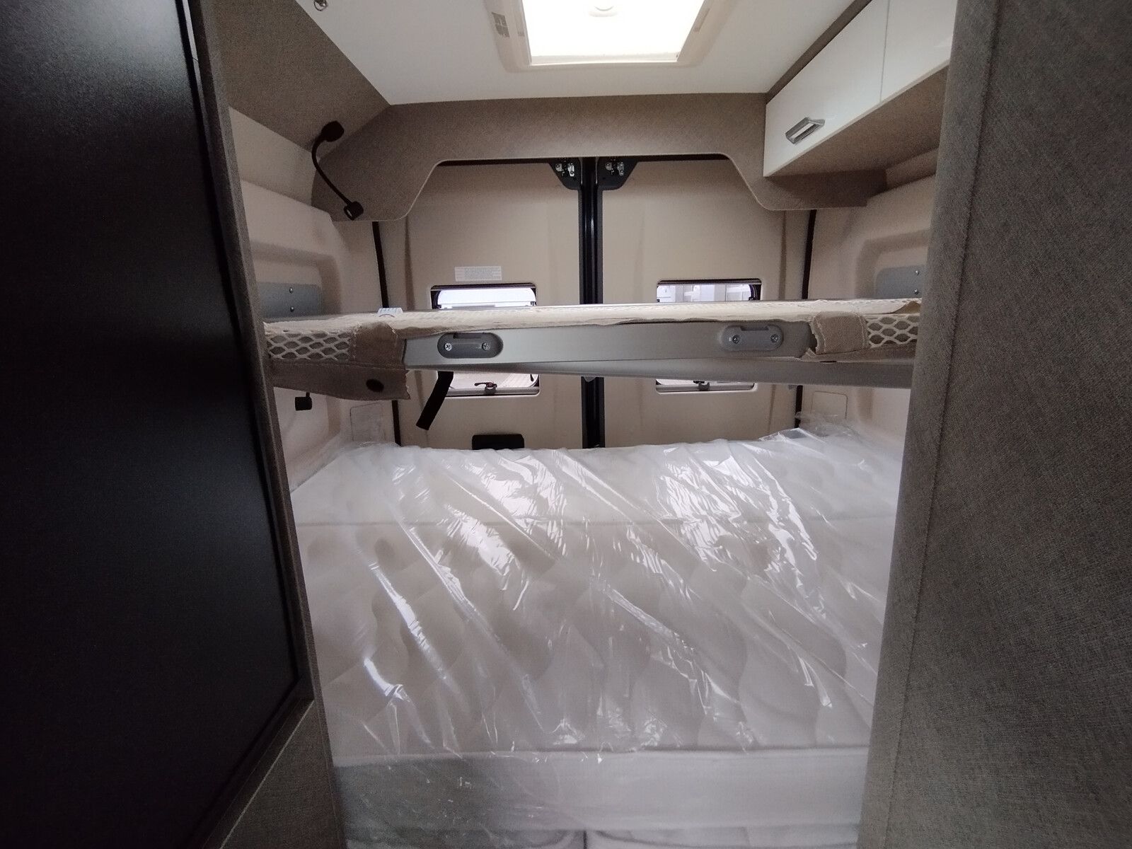 Fahrzeugabbildung Karmann Davis Lifestyle DA 591 LS Markise Combi D6E
