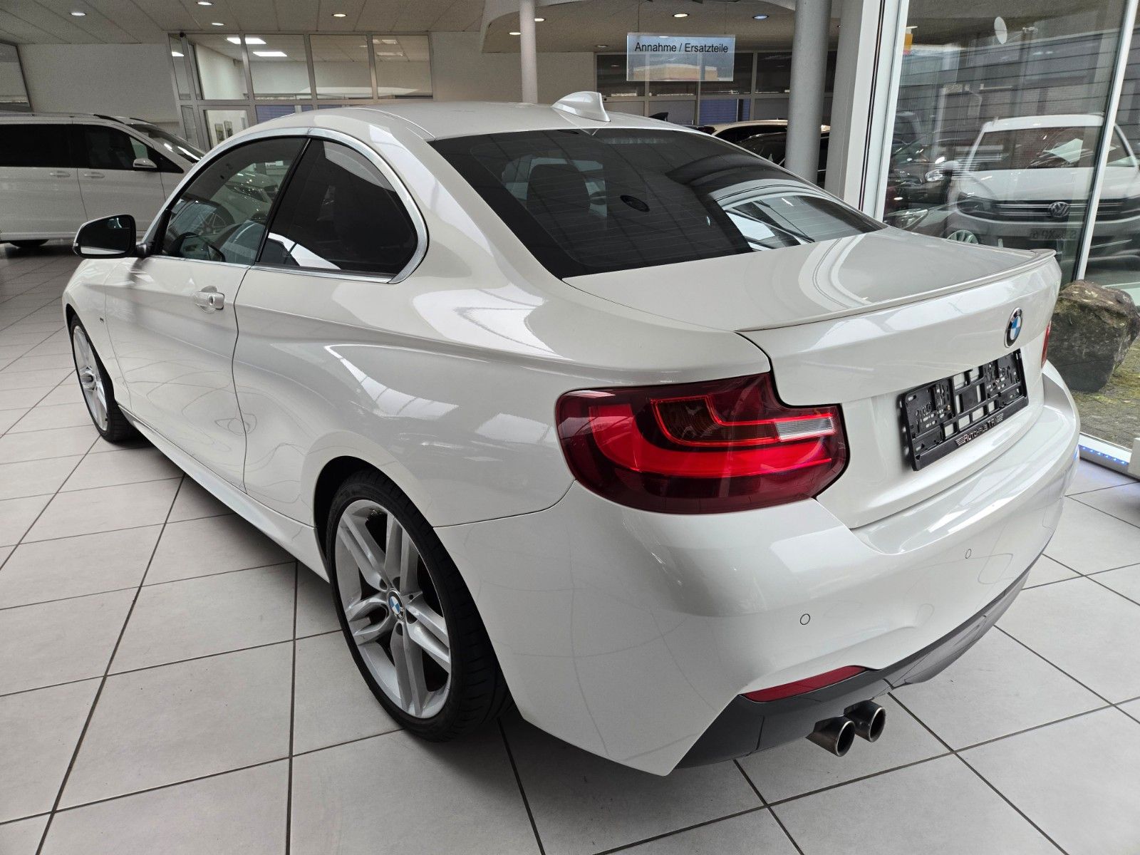 Fahrzeugabbildung BMW 225 2 Coupe d M Sport Paket *SONDERLACK*