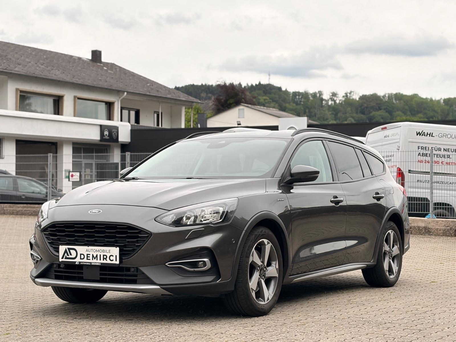 Ford Focus 1,0 EcoBoost 92kW Active*Kamera+LED+AHK*