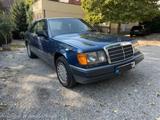 Mercedes-Benz W124 230 CE - Mercedes-Benz: Coupe, C124