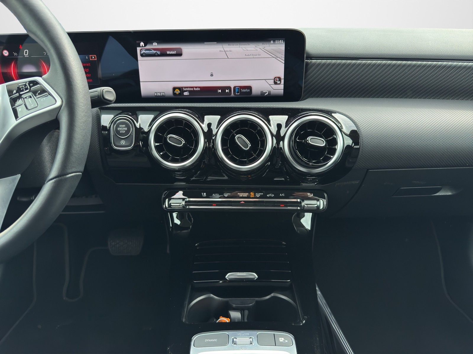 MERCEDES-BENZ A 220 4Matic Progressive AUTOMATIK / LED-HIGH / - Image 14