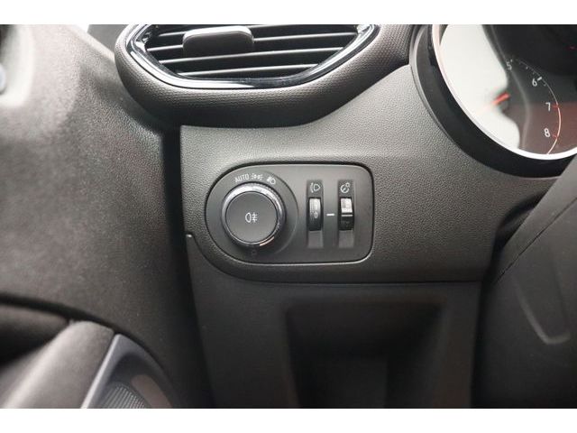 Fahrzeugabbildung Opel Crossland 1.2 Elegance AUT PANO LED NAVI