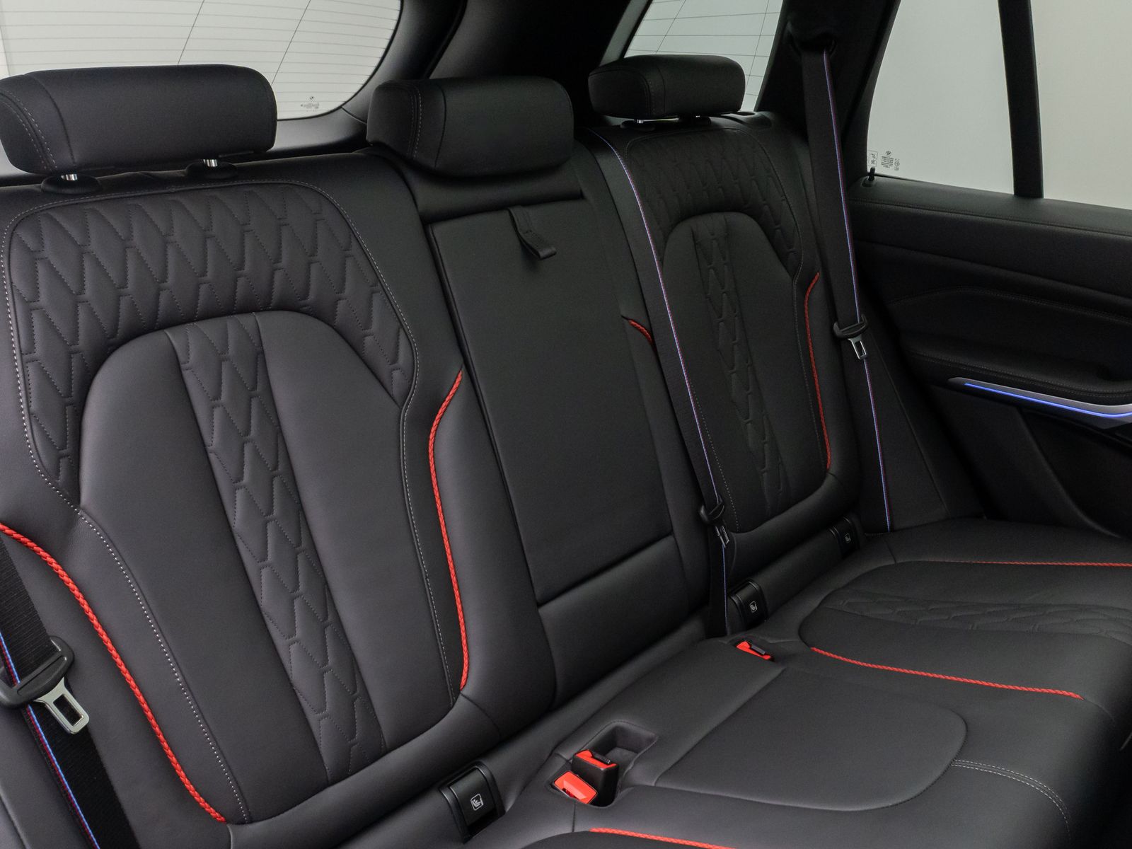 Fahrzeugabbildung BMW X5 xD40d M Sport SpecialEdition 360°Panorama HUD