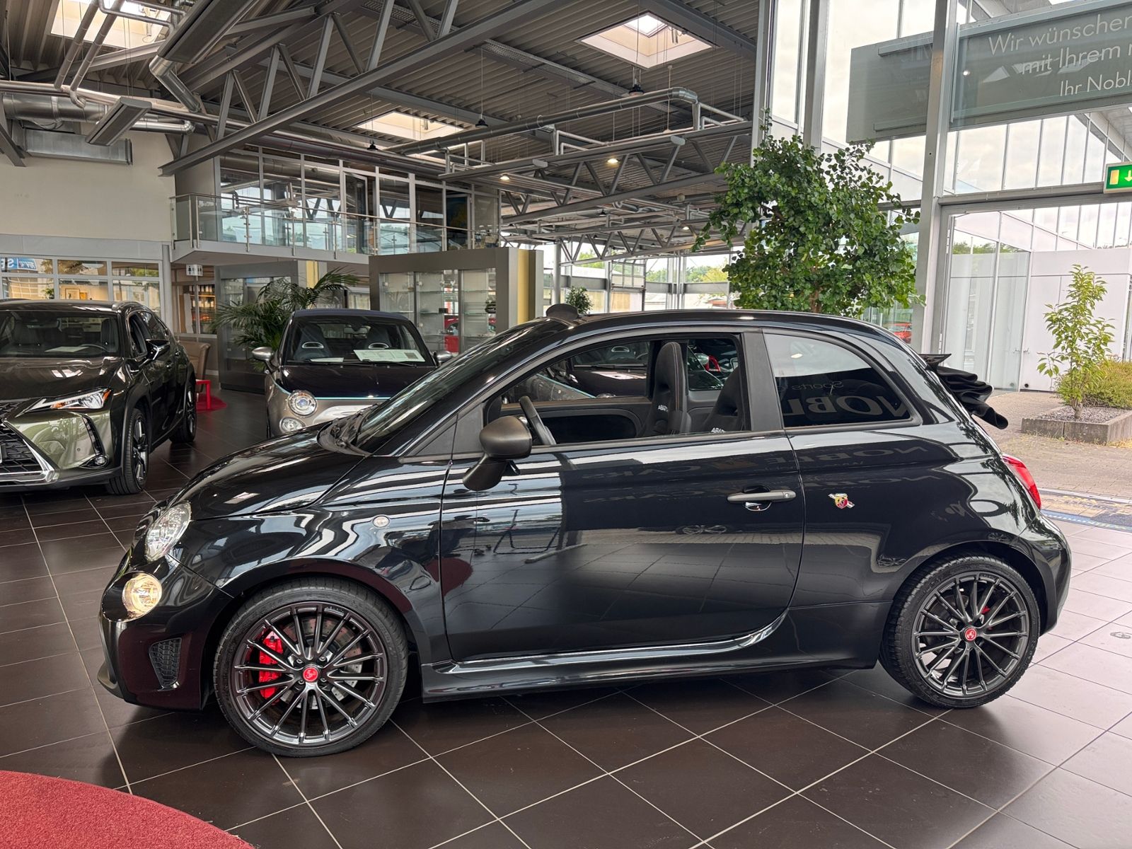 Fahrzeugabbildung Abarth 595C Competizione XENON NAVI ALU